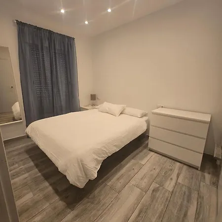 Costa 3 פואנגירולה